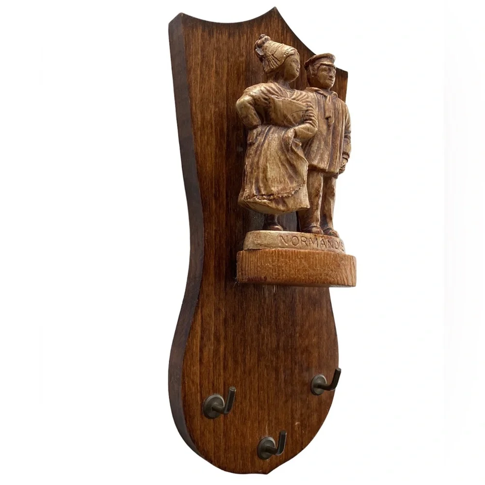 Vintage French Wooden Key Wall Hanger 3 Hooks Wall Décor Normandie Resin Statue